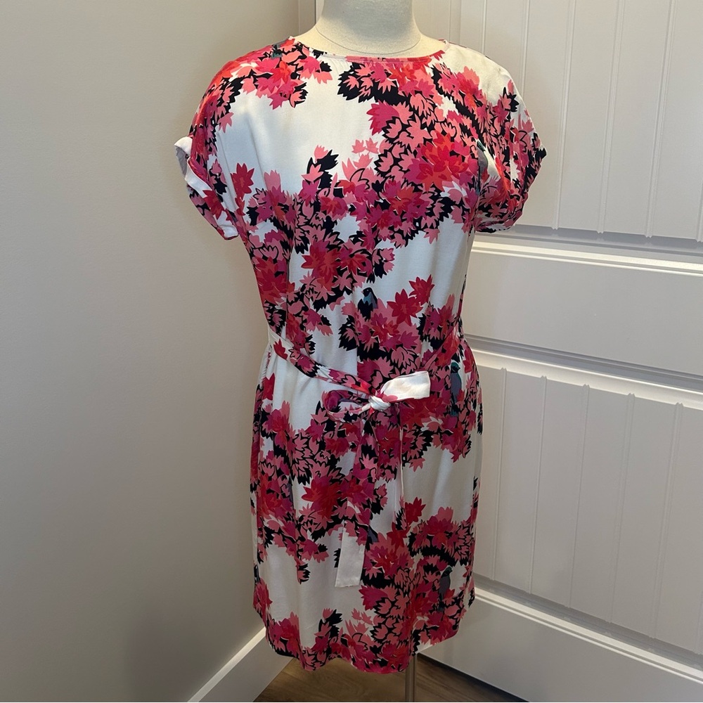 Boden Woman’s Floral Bird Shift Dress Pinks Red Navy Size 6R